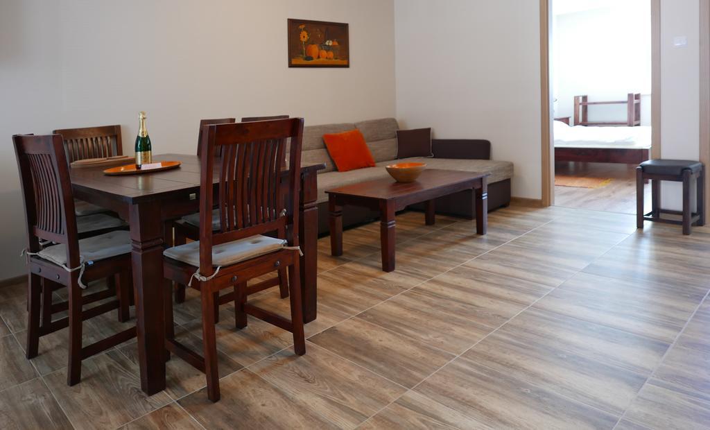 Apartment Adriana 10E Veľký Slavkov Exterior foto